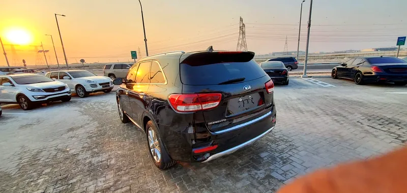 كيا سورينتو 2016