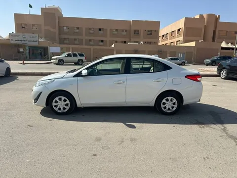 Discover undefined undefined Exterior Interior Images.Find all aspects and details of cars.