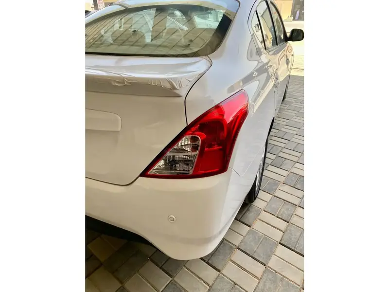 Discover undefined undefined Exterior Interior Images.Find all aspects and details of cars.