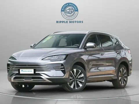 Discover undefined undefined Exterior Interior Images.Find all aspects and details of cars.