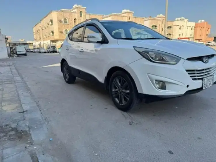 hyundai hyundai-tucson image Hyundai Tucson 2016