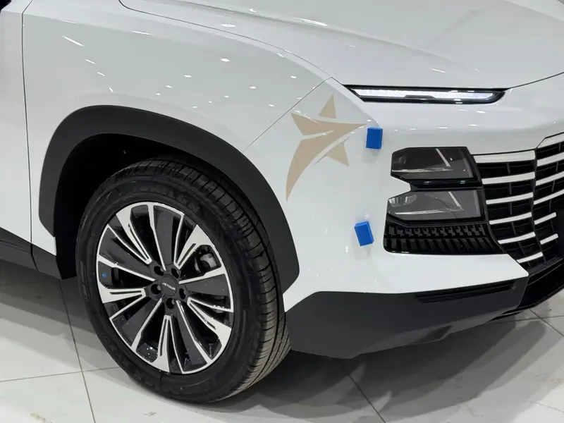 Discover undefined undefined Exterior Interior Images.Find all aspects and details of cars.