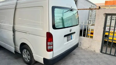 Toyota Hiace 2015