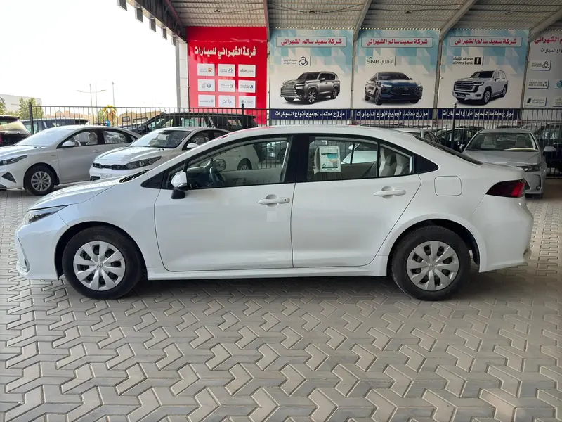 Discover undefined undefined Exterior Interior Images.Find all aspects and details of cars.