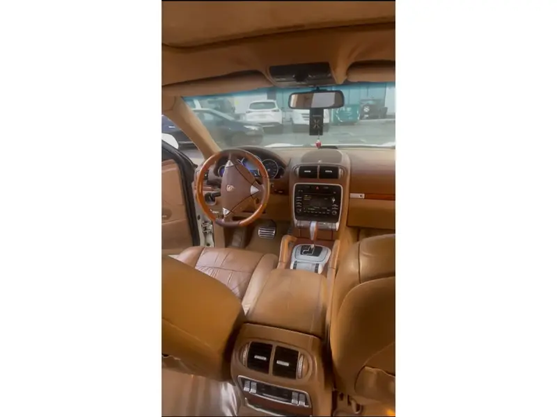 Discover undefined undefined Exterior Interior Images.Find all aspects and details of cars.
