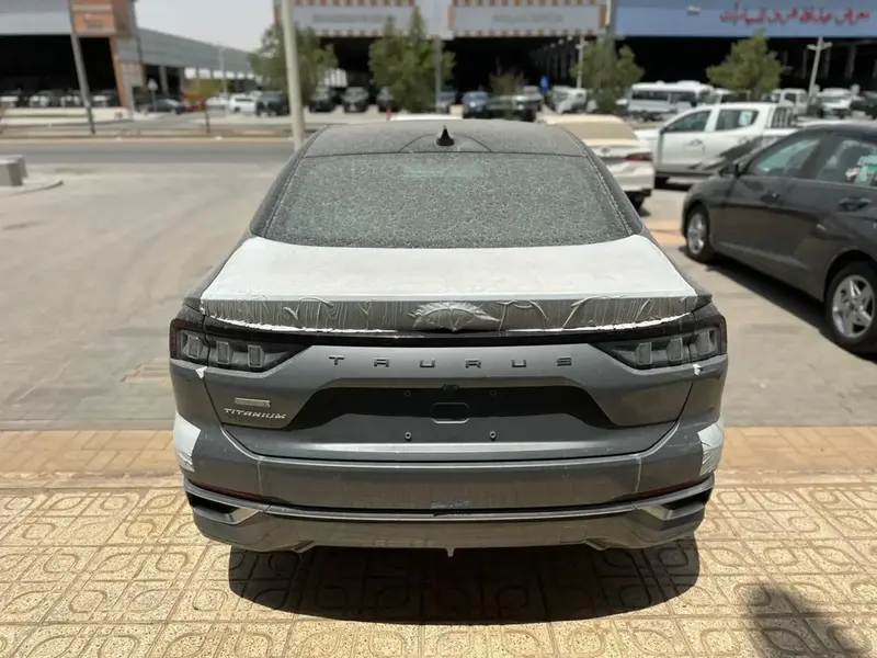 Ford Taurus 2025