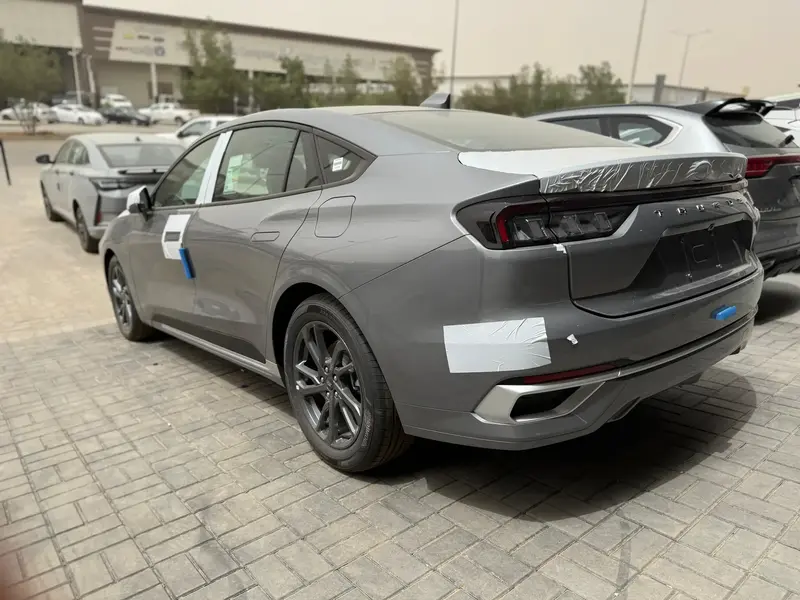 Discover undefined undefined Exterior Interior Images.Find all aspects and details of cars.