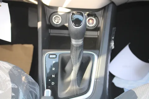 Discover undefined undefined Exterior Interior Images.Find all aspects and details of cars.