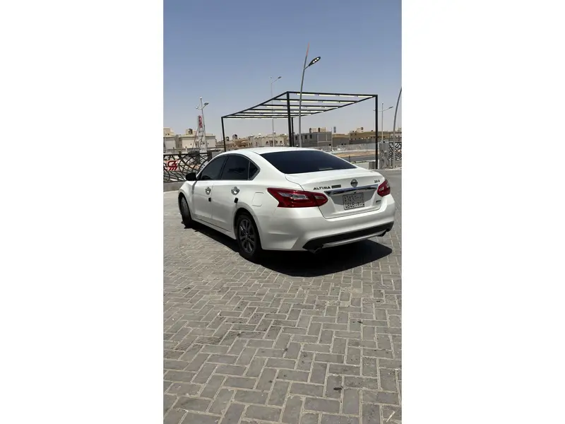 Discover undefined undefined Exterior Interior Images.Find all aspects and details of cars.