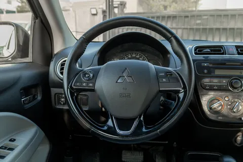 Mitsubishi Attrage 1.2 GLX 2022