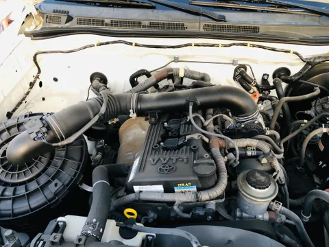 Toyota Fortuner 2.7L (4X4) 2015