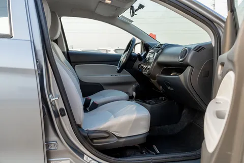 Mitsubishi Attrage 1.2 GLX 2022