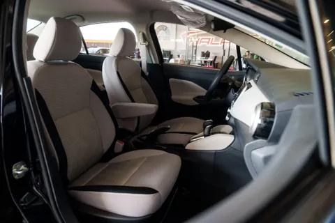 Discover undefined undefined Exterior Interior Images.Find all aspects and details of cars.