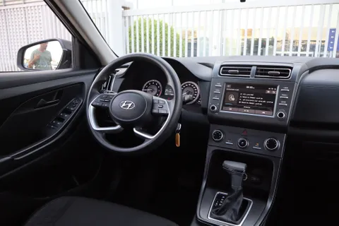 Discover undefined undefined Exterior Interior Images.Find all aspects and details of cars.