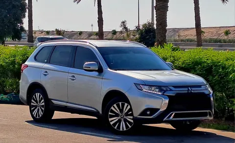 Mitsubishi Outlander 2.4L GLX 7-Seater 2022