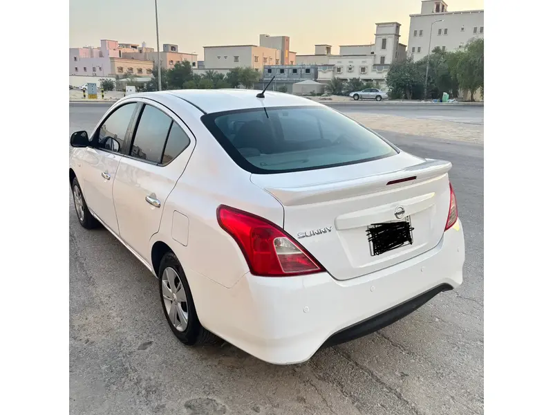 Discover undefined undefined Exterior Interior Images.Find all aspects and details of cars.
