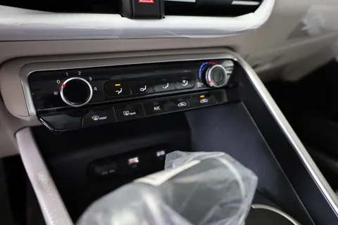 New Kia K5 2023