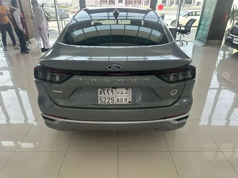 Ford Taurus 2023