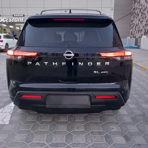 Nissan Pathfinder SV 4WD 2022