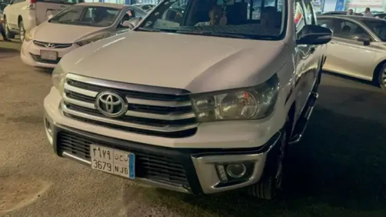 toyota toyota-hilux image Toyota Hilux 2017