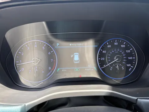 Discover undefined undefined Exterior Interior Images.Find all aspects and details of cars.