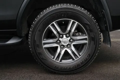 Toyota Fortuner 2023
