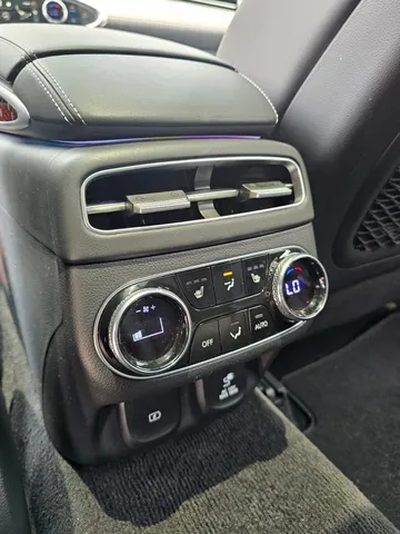 Genesis GV70 3.5T Royal (AWD) 2022