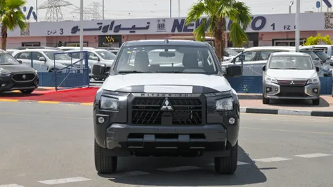Discover undefined undefined Exterior Interior Images.Find all aspects and details of cars.