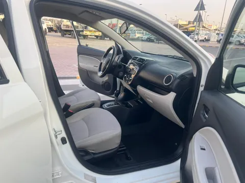 Mitsubishi Attrage 1.2 GLX (Mid Option) 2020