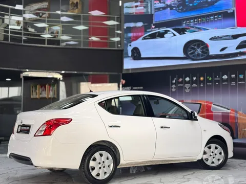 Nissan Sunny 1.5L SV 2022