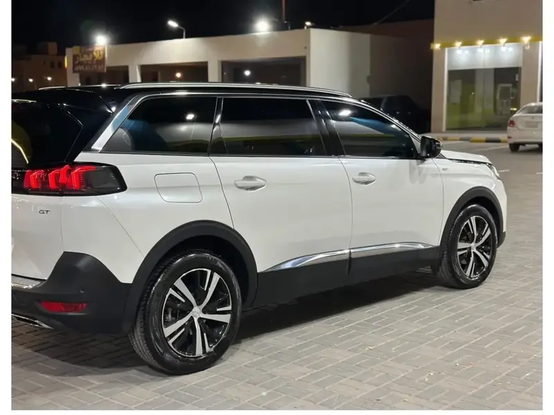 Peugeot 5008 2024