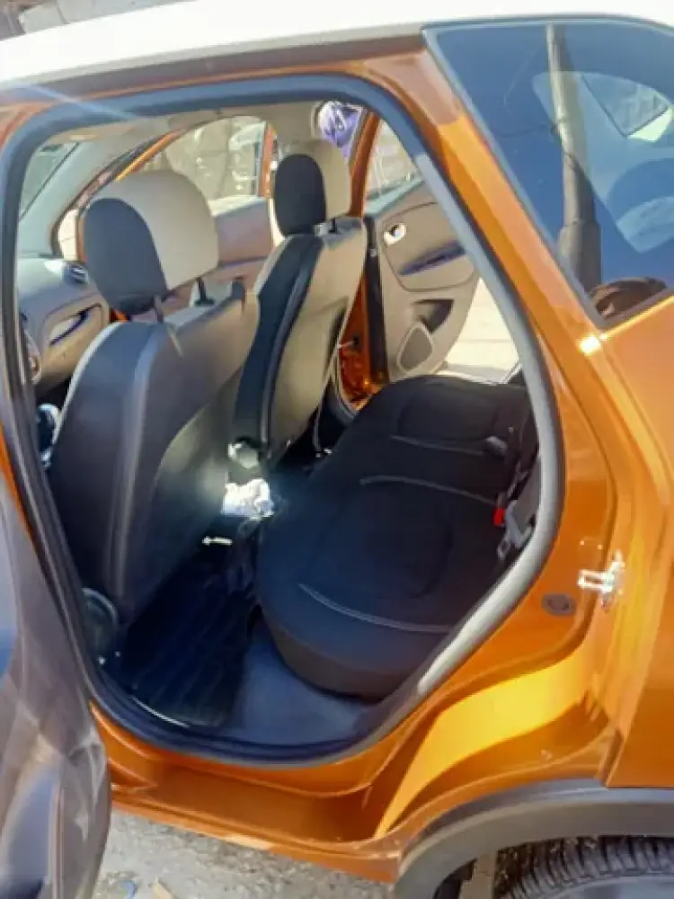 renault captur image Renault Captur 1.6L LE 2019