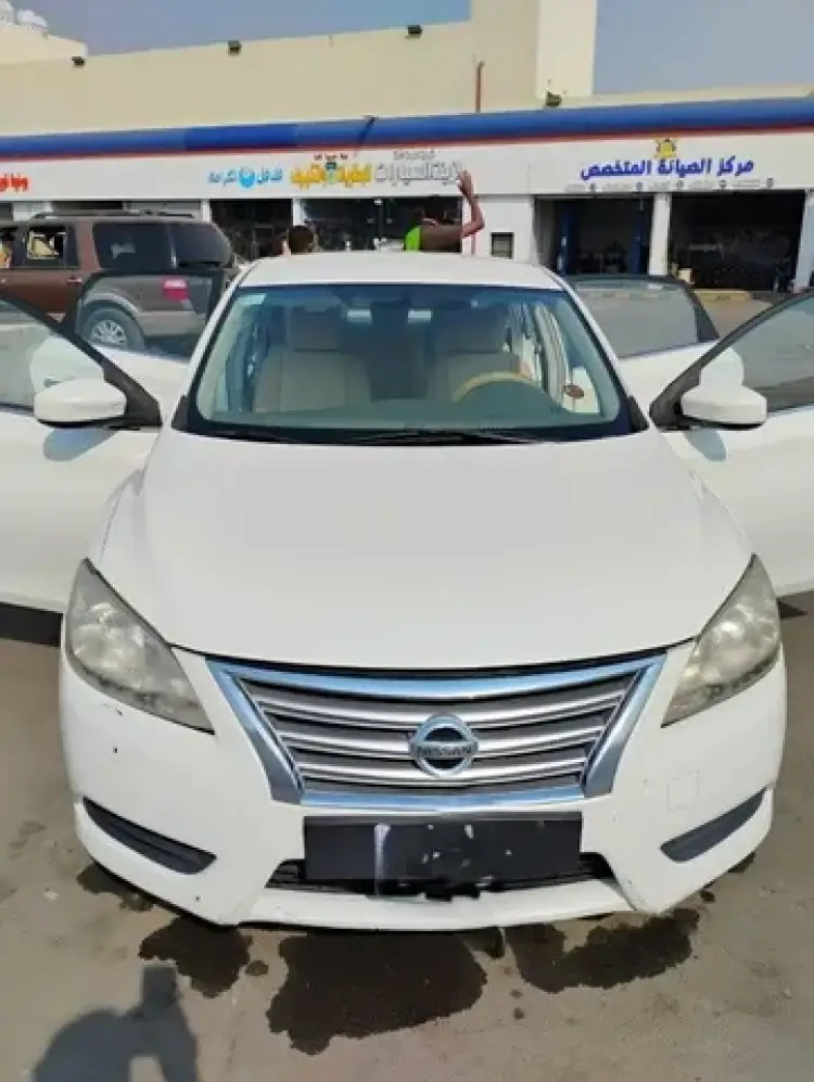nissan sentra image Nissan Sentra 1.6L SV 2013