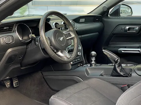 Ford Mustang V6 2015