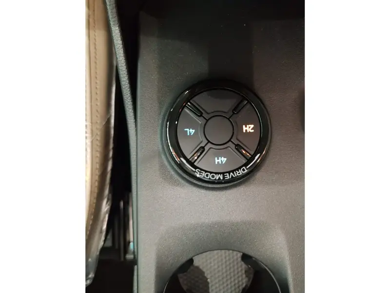 Ford EVEREST 2025