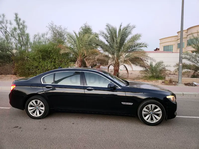 BMW 7 Series 2011