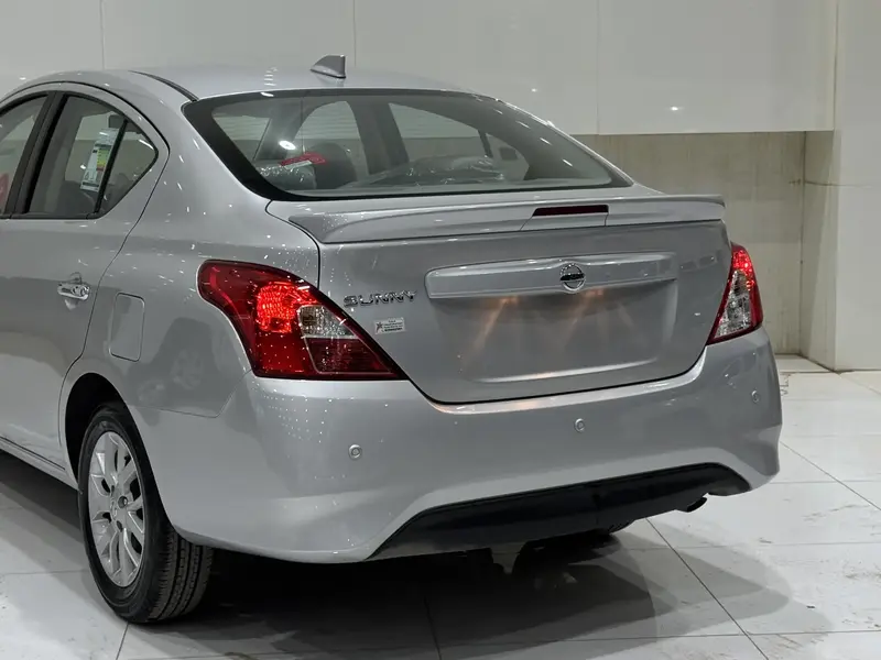 Nissan Sunny 2024