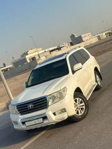 Discover undefined undefined Exterior Interior Images.Find all aspects and details of cars.