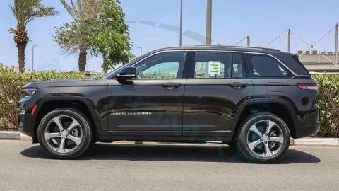 New Jeep Cherokee 2024