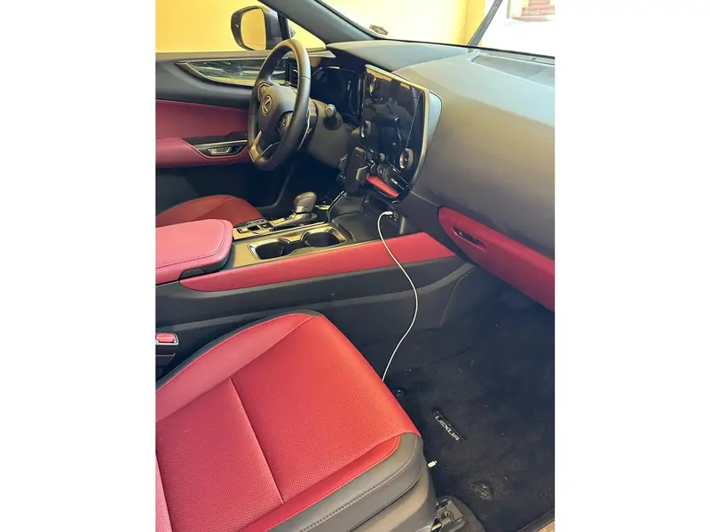 Lexus NX 2024
