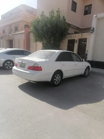 استكشف undefined undefined الصور الخارجية والداخلية. اكتشف جميع جوانب وتفاصيل السيارات.