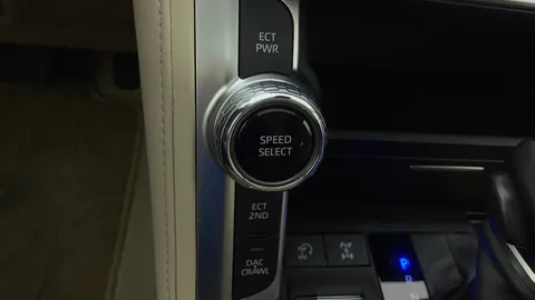 Toyota Land Cruiser 2024