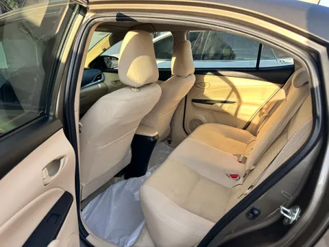 Discover undefined undefined Exterior Interior Images.Find all aspects and details of cars.