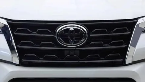 Discover undefined undefined Exterior Interior Images.Find all aspects and details of cars.