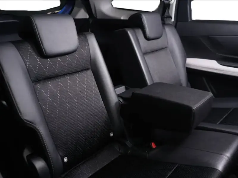 Toyota VELOZ 2025