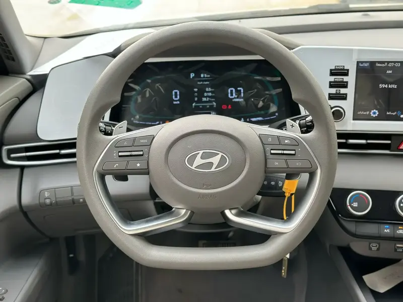 Hyundai Elantra 2025