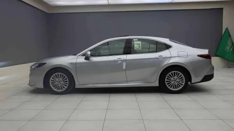 Discover undefined undefined Exterior Interior Images.Find all aspects and details of cars.