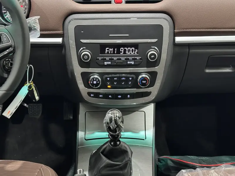 JAC T8 2025