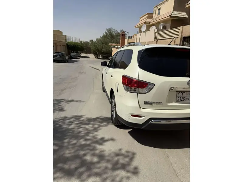 Nissan Pathfinder 2016