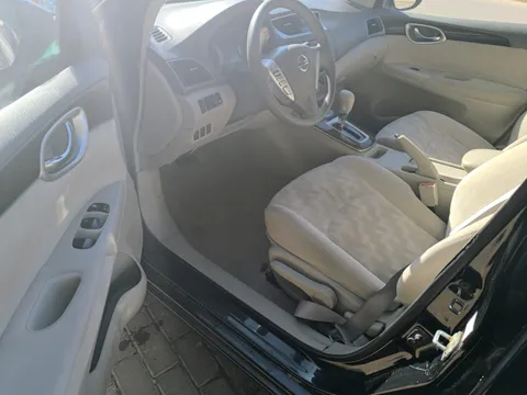 Nissan Sentra 1.6L SV 2018